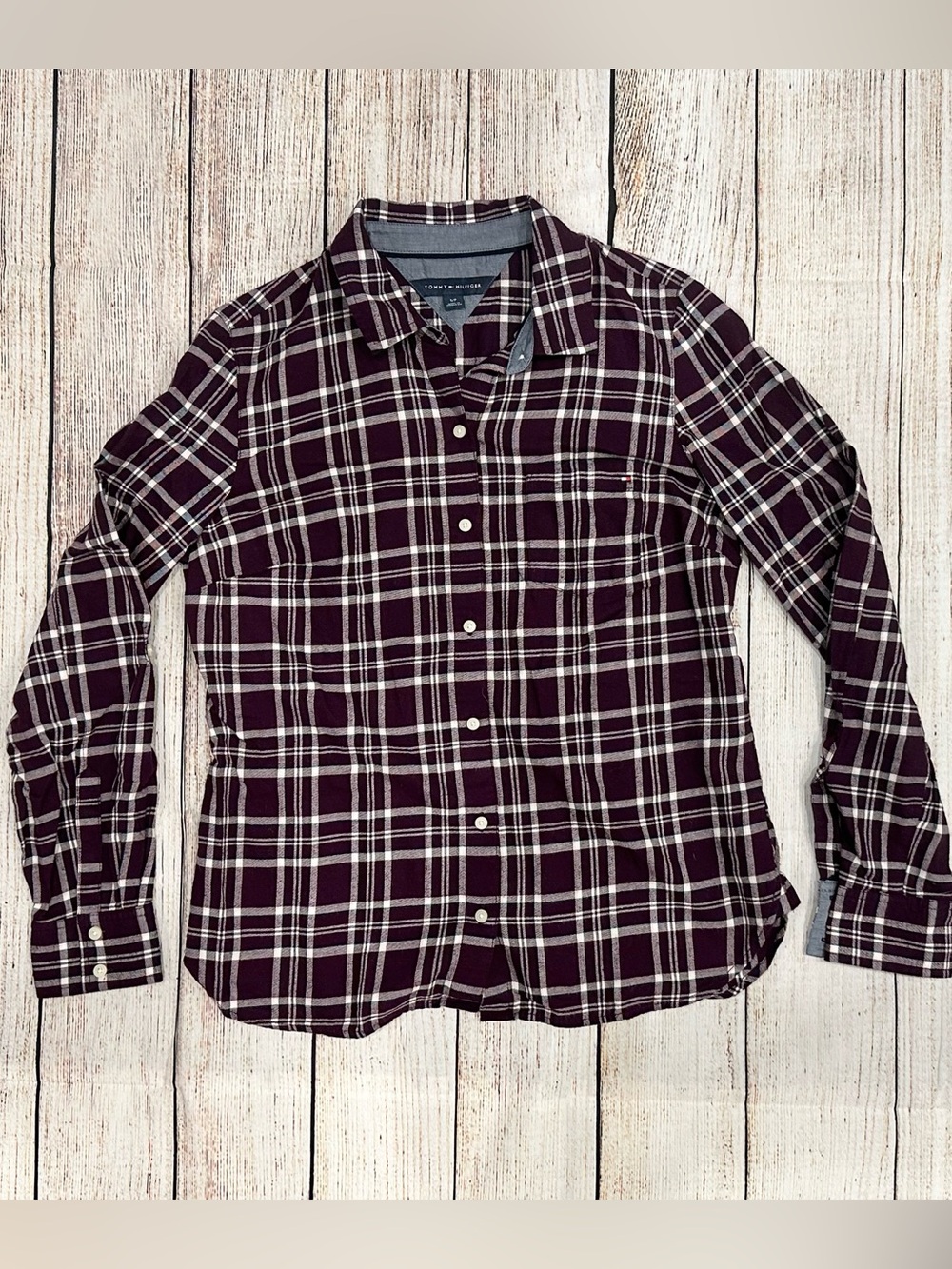 (Bundle 2 for $15) EUC Tommy Hilfiger Purple Plaid Button-up Shirt
